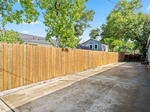 7941 Goode Street, Houston TX 77012