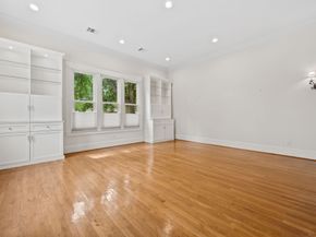 940 Columbia Street, Houston TX 77008