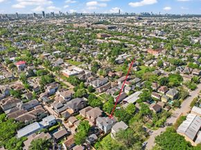 940 Columbia Street, Houston TX 77008