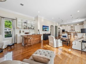 940 Columbia Street, Houston TX 77008