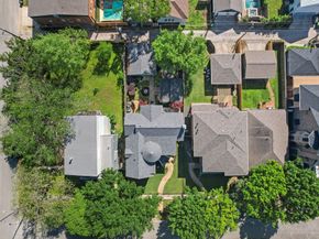 940 Columbia Street, Houston TX 77008