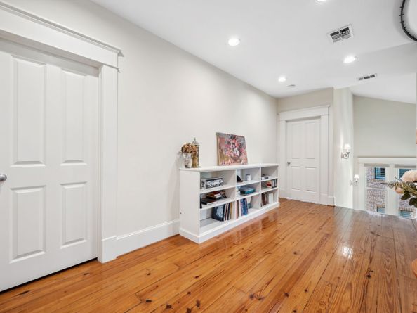 940 Columbia Street, Houston TX 77008