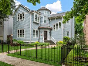 940 Columbia Street, Houston TX 77008