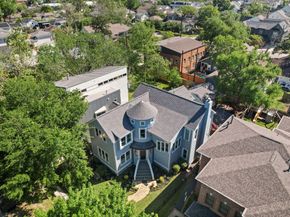 940 Columbia Street, Houston TX 77008