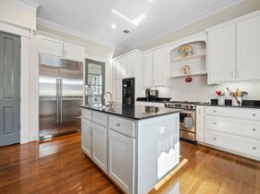 940 Columbia Street, Houston TX 77008