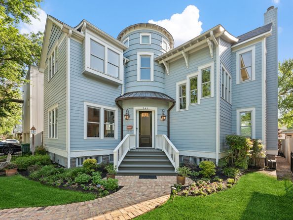 940 Columbia Street, Houston TX 77008
