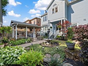 940 Columbia Street, Houston TX 77008