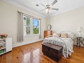 940 Columbia Street, Houston TX 77008