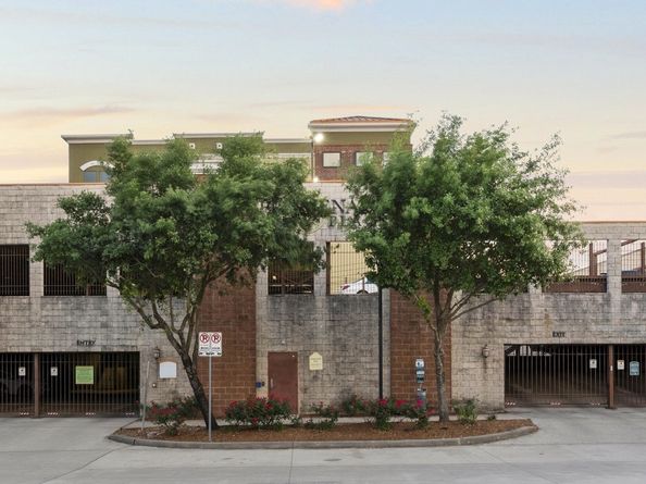 2323 Polk Street 302, Houston TX 77003