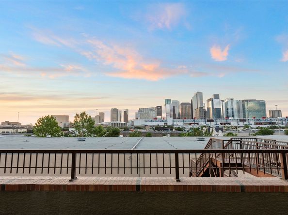 2323 Polk Street 302, Houston TX 77003
