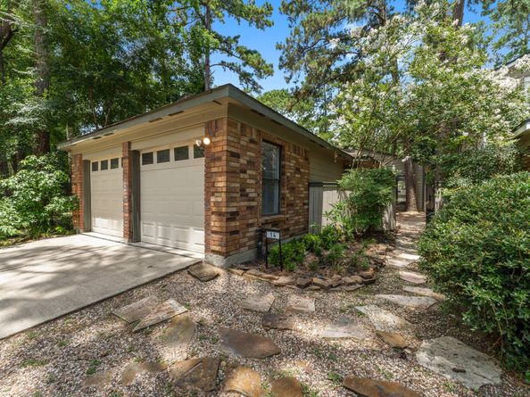 14 W Cobble Hill Circle Circle, The Woodlands TX 77381