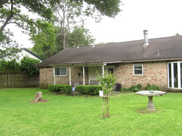 5934 Hummingbird Street, Houston TX 77096
