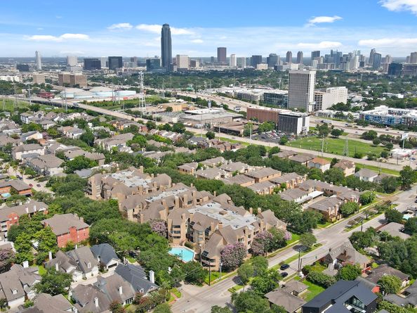 5200 Weslayan Street 101, Houston TX 77005