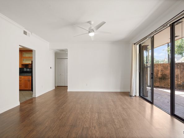 5200 Weslayan Street 101, Houston TX 77005