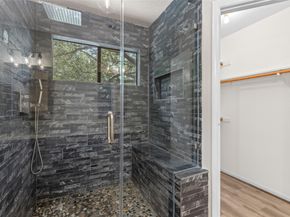 5 Cat Feet Court, The Woodlands TX 77381