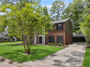5 Cat Feet Court, The Woodlands TX 77381