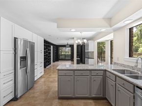 5 Cat Feet Court, The Woodlands TX 77381