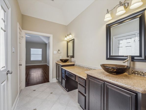 5708 Petty Street B, Houston TX 77007