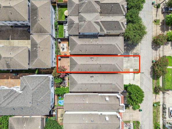 5708 Petty Street B, Houston TX 77007