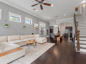 5825 Petty Street, Houston TX 77007