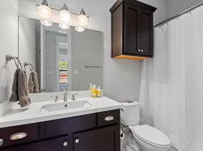 5825 Petty Street, Houston TX 77007