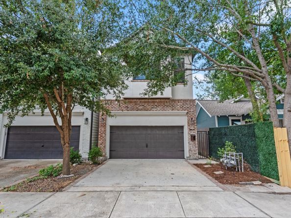 5825 Petty Street, Houston TX 77007