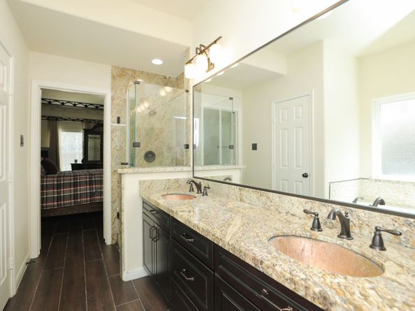 18427 Lakeview Circle, Houston TX 77084