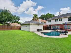 18427 Lakeview Circle, Houston TX 77084