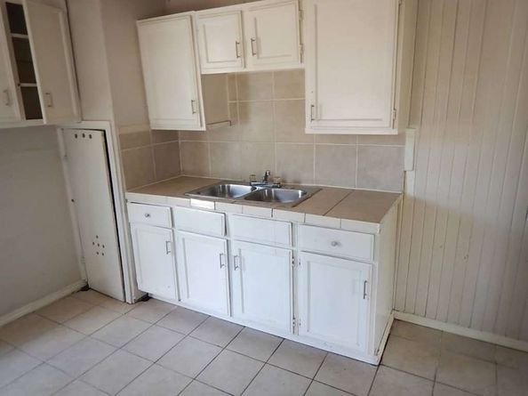 4418 Davenport Street, Houston TX 77051