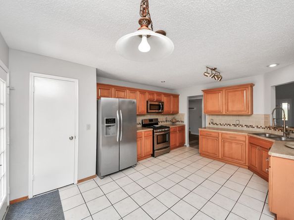 11 W Stony Bridge Court, The Woodlands TX 77381