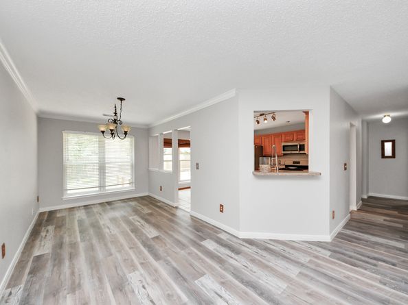 11 W Stony Bridge Court, The Woodlands TX 77381