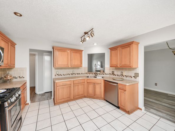 11 W Stony Bridge Court, The Woodlands TX 77381