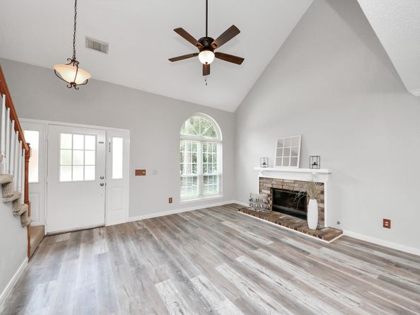 11 W Stony Bridge Court, The Woodlands TX 77381