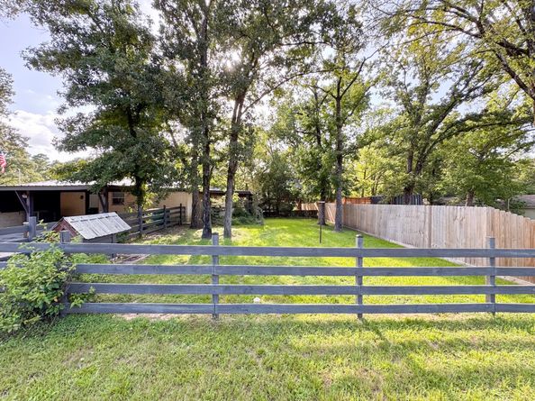 4014 Teas Nursery Road, Conroe TX 77304