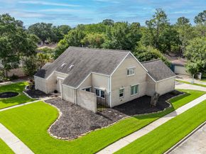 16402 Clearcrest Drive, Houston TX 77059