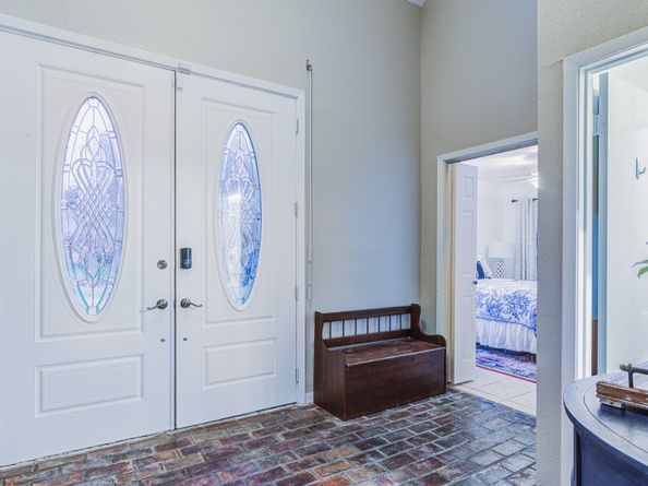 16402 Clearcrest Drive, Houston TX 77059