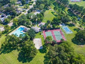 16402 Clearcrest Drive, Houston TX 77059