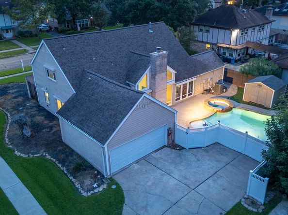 16402 Clearcrest Drive, Houston TX 77059