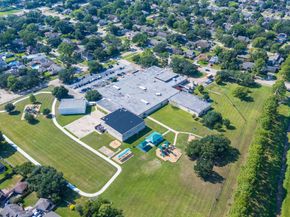 16402 Clearcrest Drive, Houston TX 77059