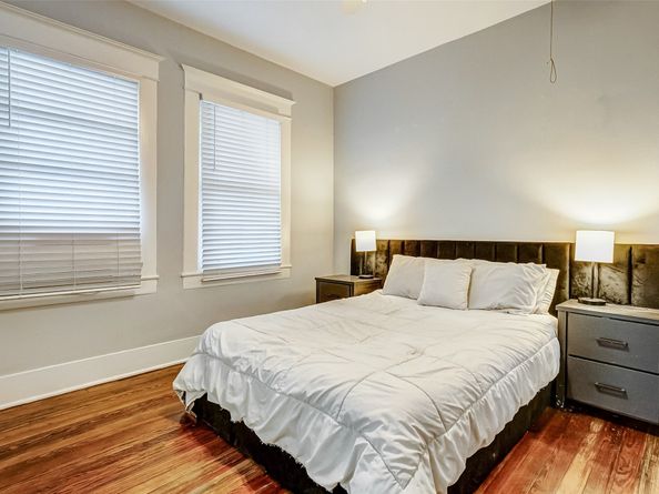 608 Enid Street, Houston TX 77009