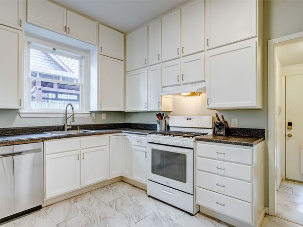 608 Enid Street, Houston TX 77009