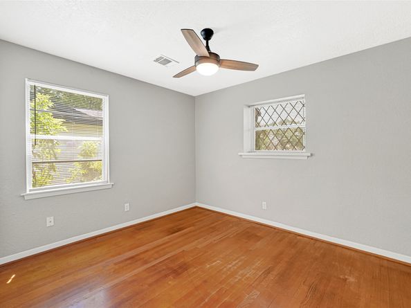 7022 Beechnut Street, Houston TX 77074