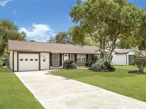7022 Beechnut Street, Houston TX 77074