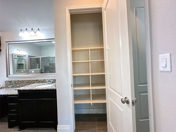 3920 pinecrest peak Drive N, Spring TX 77386