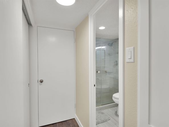 1800 Lavaca Street 312, Austin TX 78701