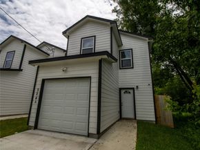 324 Gans Street B, Houston TX 77029