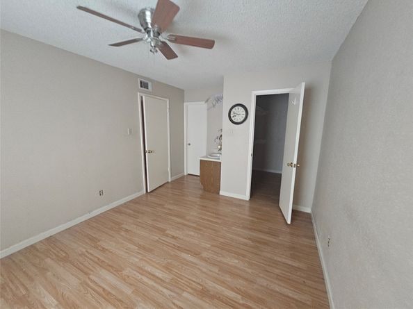 2750 Holly Hall Street 712, Houston TX 77054