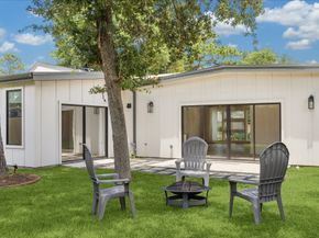 10159 Brinwood Drive, Houston TX 77043