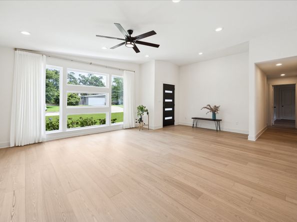 10159 Brinwood Drive, Houston TX 77043