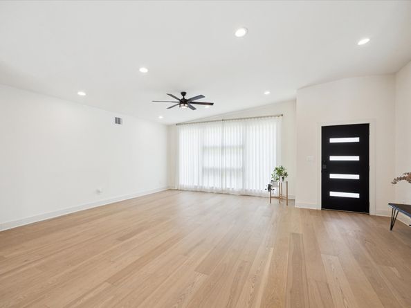 10159 Brinwood Drive, Houston TX 77043